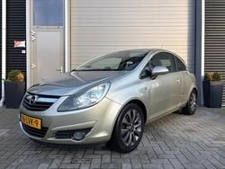Beige Gebruikt 2010 Opel Corsa Edition Hatchback | € 4.450 (Iets duurder)