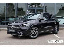 Zwart, metallic lak Gebruikt 2024 Mercedes GLA250 AMG line SUV | € 48.950 (Iets duurder)