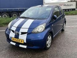 Blauw Gebruikt 2008 Toyota Aygo Hatchback | € 1.750 (Goede deal)