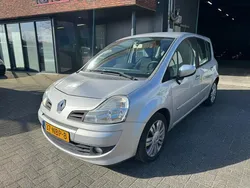 Grijs Gebruikt 2010 Renault Grand Modus MPV | € 2.499 (Super prijs)