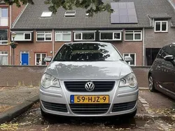 Zilver Gebruikt 2009 VW Polo Trendline Hatchback | € 2.000 (Goede deal)