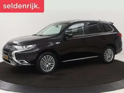 Zwart Gebruikt 2019 Mitsubishi Outlander P-HEV Intense+ SUV | € 17.400 (Goede deal)