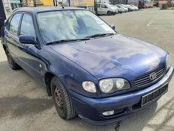 Blauw Gebruikt 2001 Toyota Corolla Stationwagen | € 1.750
