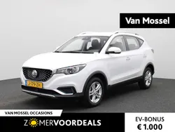Wit Gebruikt 2020 MG ZS Comfort Sedan | € 13.900 (Eerlijke prijs)