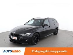 Zwart (metallic) Gebruikt 2019 BMW 318 M Sport Stationwagen | € 20.149