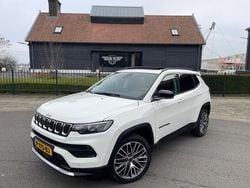 Wit (metallic) Gebruikt 2022 Jeep Compass Limited SUV | € 21.700 (Goede deal)