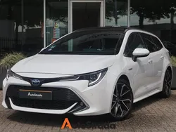 Wit Gebruikt 2019 Toyota Corolla Stationwagen | € 23.700 (Iets duurder)