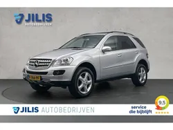 Grijs, metallic lak Gebruikt 2005 Mercedes ML350 SUV | € 9.950 (Goede deal)