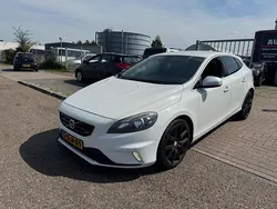 Wit Gebruikt 2014 Volvo V40 Business Edition Stationwagen | € 5.950 (Eerlijke prijs)