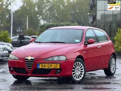 Rood Gebruikt 2006 Alfa Romeo 147 Progression Hatchback | € 2.250