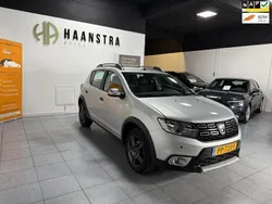 Grijs Gebruikt 2017 Dacia Sandero Stepway Hatchback | € 10.950 (Eerlijke prijs)