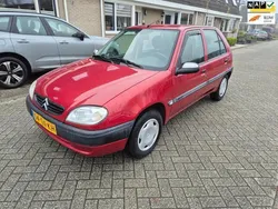 Rood Gebruikt 2001 Citroën Saxo Hatchback | € 2.150 (Iets duurder)