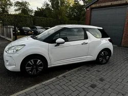 Wit Gebruikt 2010 Citroën DS3 Chic Hatchback | € 2.045 (Super prijs)