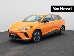 Oranje Nieuw 2025 MG MG4 EV Hatchback | € 24.995 (Super prijs)