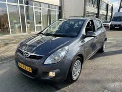 Grijs Gebruikt 2011 Hyundai i20 Hatchback | € 3.849 (Eerlijke prijs)