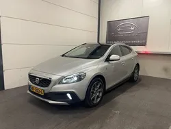 Grijs Gebruikt 2016 Volvo V40 CC Summum Stationwagen | € 14.950 (Eerlijke prijs)