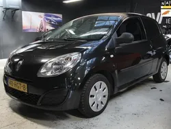 Zwart Gebruikt 2008 Renault Twingo Authentique Hatchback | € 1.999 (Goede deal)