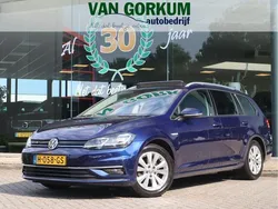 Blauw, metallic lak Gebruikt 2020 VW Golf VIII Comfortline Stationwagen | € 16.950 (Eerlijke prijs)