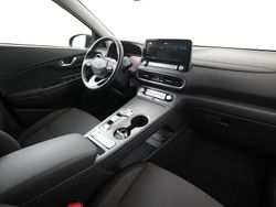 Zwart Gebruikt 2022 Hyundai Kona Comfort SUV | € 18.690 (Super prijs)