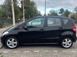 Zwart Gebruikt 2012 Mercedes A160 Hatchback | € 6.000 (Goede deal)