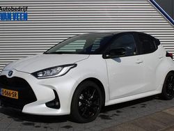 Wit Gebruikt 2022 Toyota Yaris Executive Hatchback | € 21.945 (Eerlijke prijs)