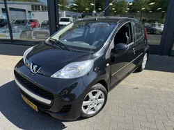 Zwart Gebruikt 2010 Peugeot 107 Urban Move Hatchback | € 1.999 (Eerlijke prijs)