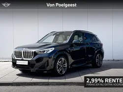 Zwart, metallic lak Gebruikt 2023 BMW iX1 M Sport SUV | € 42.900 (Eerlijke prijs)