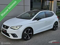 Wit, metallic lak Gebruikt 2022 Seat Ibiza FR Hatchback | € 21.995 (Eerlijke prijs)