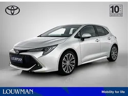 Zilver Gebruikt 2023 Toyota Corolla Hybrid Executive Hatchback | € 28.950 (Eerlijke prijs)