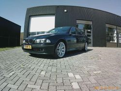 Groen Gebruikt 1997 BMW 523 Executive Sedan | € 4.000 (Goede deal)