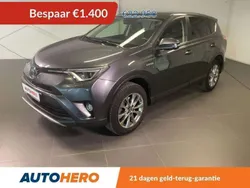 Grijs, metallic lak Gebruikt 2017 Toyota RAV4 Executive SUV | € 21.049 (Super prijs)