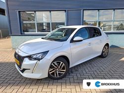 Wit Gebruikt 2021 Peugeot 208 Allure Hatchback | € 18.895 (Eerlijke prijs)