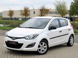 Wit Gebruikt 2014 Hyundai i20 Hatchback | € 6.950 (Eerlijke prijs)