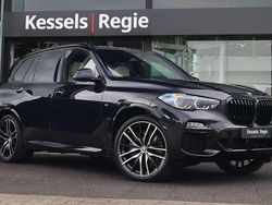 Zwart Gebruikt 2021 BMW X5 M Sport SUV | € 64.950 (Eerlijke prijs)