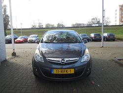 Grijs Gebruikt 2011 Opel Corsa Edition Hatchback | € 4.250 (Eerlijke prijs)
