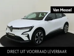 Wit Nieuw 2025 Renault Mégane Evolution SUV | € 41.020 (Eerlijke prijs)
