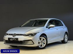 Grijs Gebruikt 2021 VW Golf VIII Business Hatchback | € 18.400 (Eerlijke prijs)
