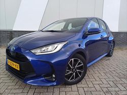 Blauw Gebruikt 2021 Toyota Yaris Hybrid Hatchback | € 19.499 (Eerlijke prijs)
