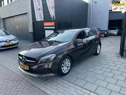 Bruin Gebruikt 2016 Mercedes A180 Edition Hatchback | € 9.999 (Eerlijke prijs)