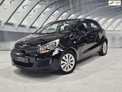 Zwart Gebruikt 2012 Kia Rio Comfort Hatchback | € 4.499 (Super prijs)