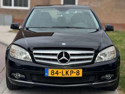 Zwart Gebruikt 2009 Mercedes C180 Sedan | € 8.250 (Eerlijke prijs)