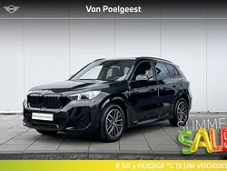 Saphirschwarz metallic (zwart metallic) Gebruikt 2023 BMW iX1 Comfort Edition SUV | € 44.900 (Iets duurder)
