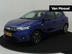 Blauw, metallic lak Gebruikt 2025 Dacia Sandero Journey Hatchback | € 24.235 (Iets duurder)