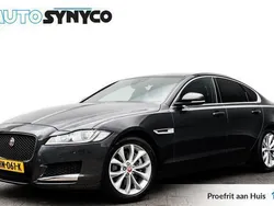 Grijs Gebruikt 2015 Jaguar XF Portfolio Sedan | € 23.450 (Eerlijke prijs)