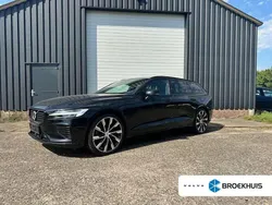 Zwart Gebruikt 2022 Volvo V60 R-Design Stationwagen | € 36.900 (Iets duurder)