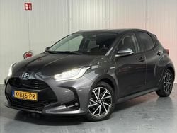 Grijs Gebruikt 2021 Toyota Yaris Hybrid Style Hatchback | € 22.799 (Iets duurder)