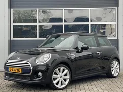 Zwart Gebruikt 2014 Mini Cooper Chili Hatchback | € 10.950 (Eerlijke prijs)