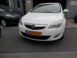 Wit Gebruikt 2011 Opel Astra Stationwagen | € 3.950 (Eerlijke prijs)