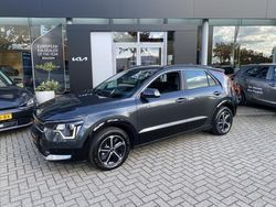 Grijs Gebruikt 2024 Kia Niro Play SUV | € 31.945 (Goede deal)