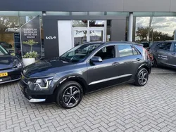 Grijs Gebruikt 2024 Kia Niro Play SUV | € 33.950 (Goede deal)